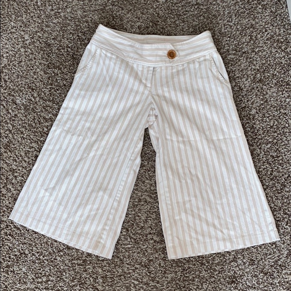 Fresh Wear Cream & Tan Capris